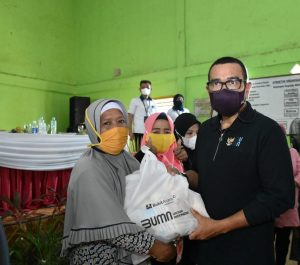 Baksos BUMN, PTBA Berikan 250 Paket Sembako