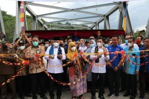 Bupati Empat Lawang Resmikan Jembatan Ponton
