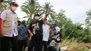 Herman Deru Semangati Warga Empat Lawang Yang Terdampak Banjir