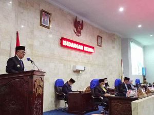 DPRD LAHAT GELAR SIDANG PARIPURNA PEMBAHASAN LKPJ 2021