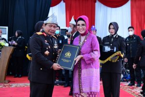Ketua DPRD Sumsel Terima Pin Emas Dari Kapolri