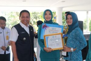 Pj Bupati Bersama Ketua TP PKK Peringati Hari Kesatuan Gerak PKK Ke-50